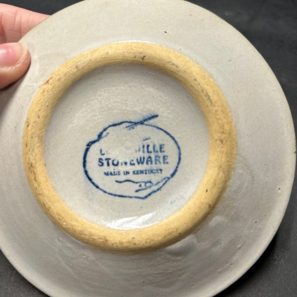 Vintage Louisville stoneware trinket dish - Picture 5 of 7